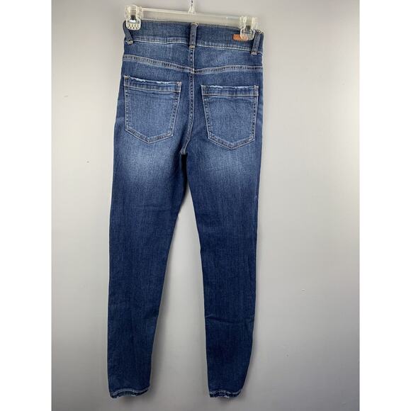 Sneak Peek Mid Rise Skinny Jeans Junior's‎ Size 1 Distressed Dark Denim - Picture 2 of 6